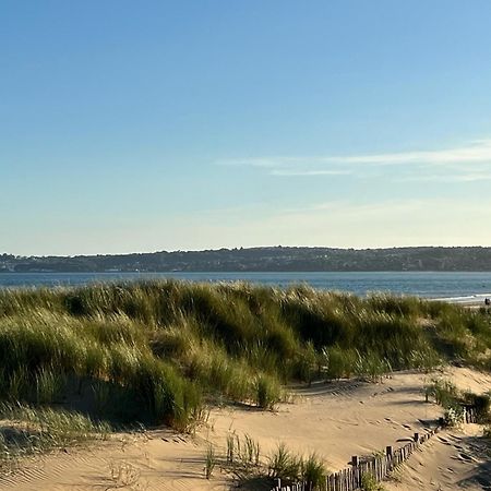 Hoopers Sandy Beach Guest Rooms Суонси Экстерьер фото
