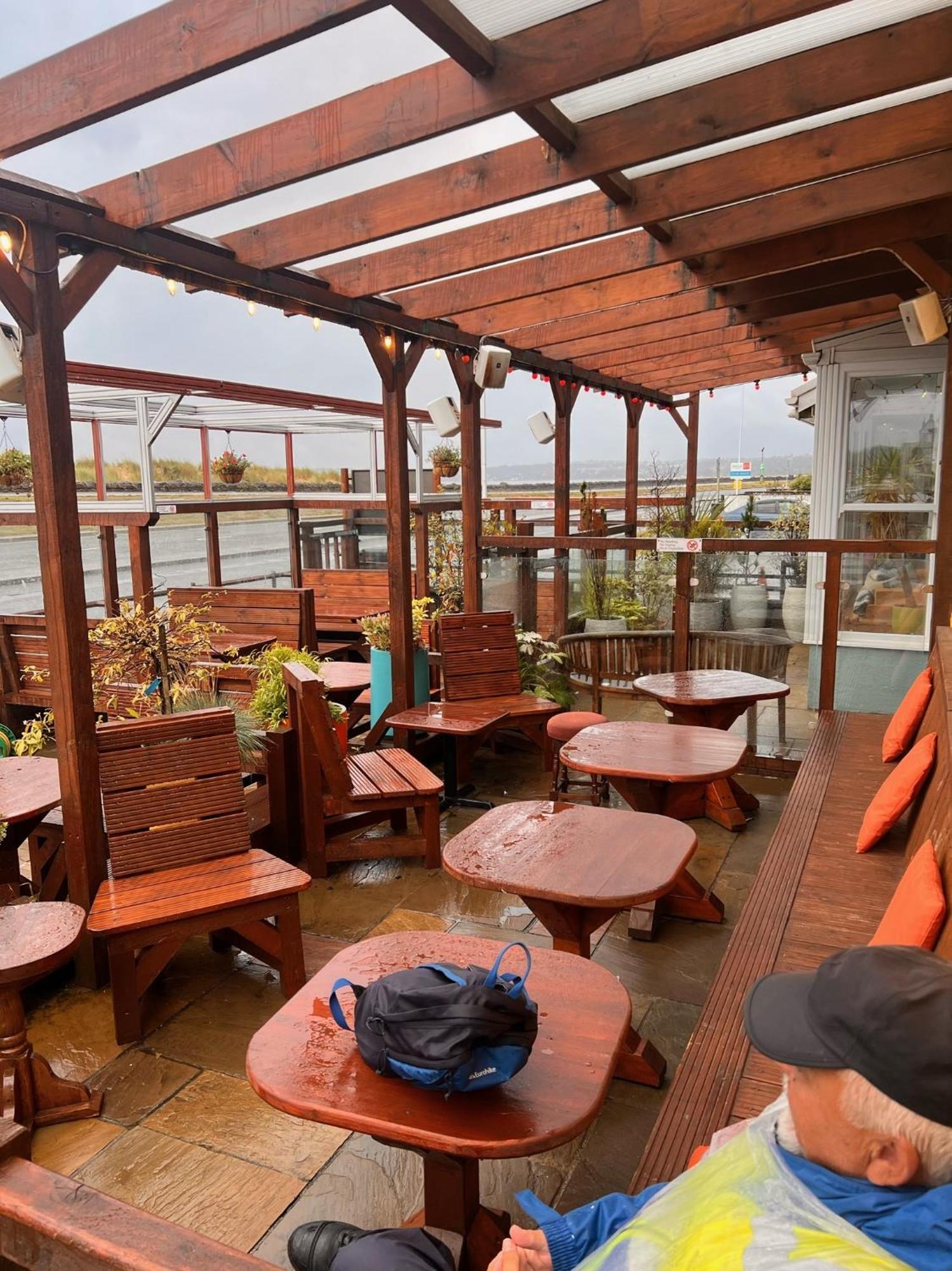 Hoopers Sandy Beach Guest Rooms Суонси Экстерьер фото